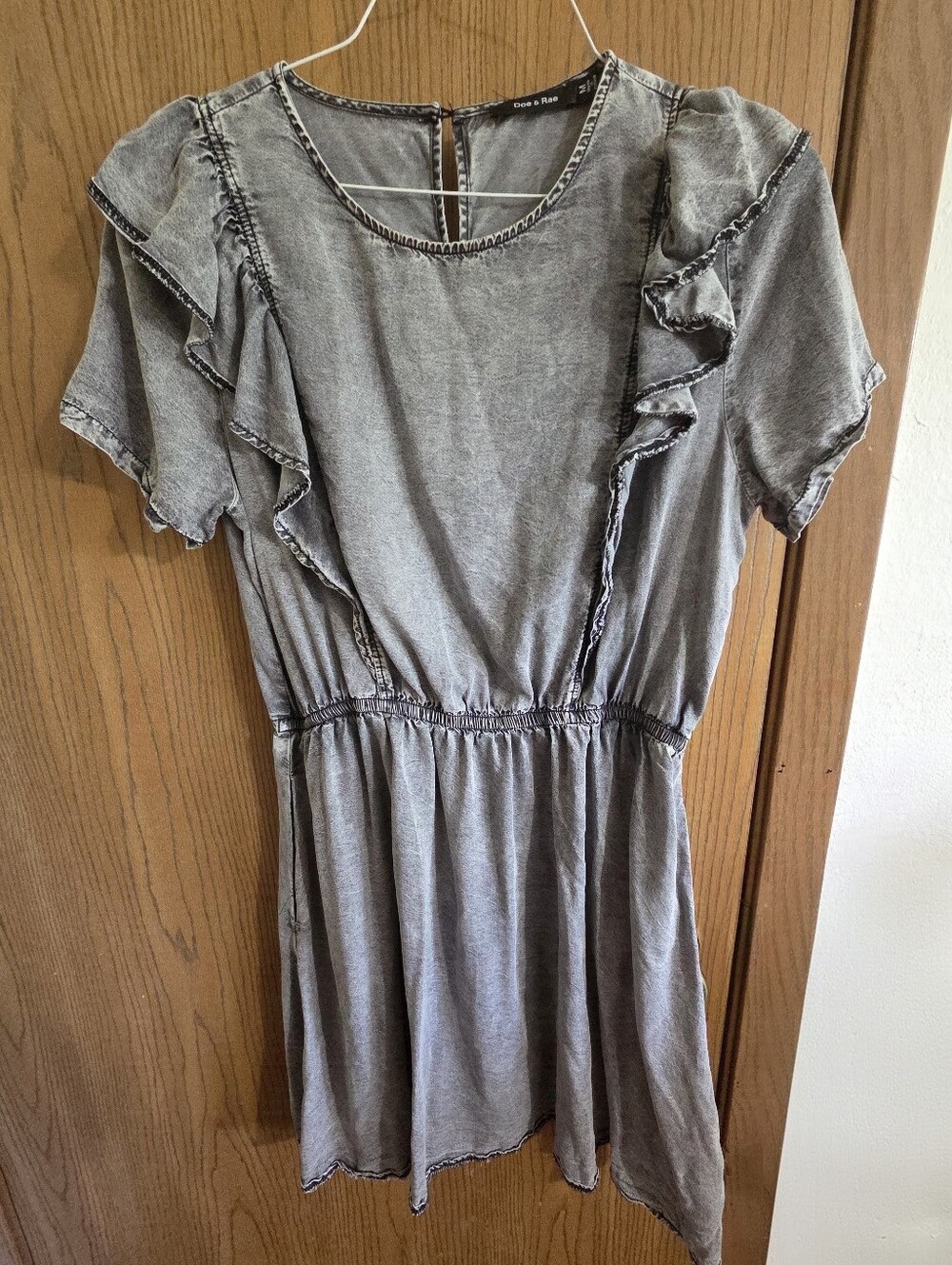 Doe & Rae Washed Gray Ruffle Short Dress Size Medium